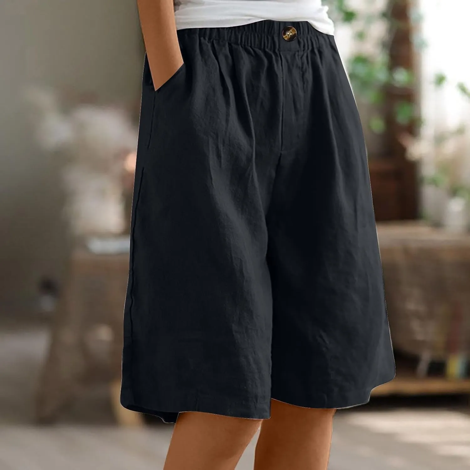 Women's Summer Cotton Linen Bermuda Shorts Loose Elastic Waist Knee Length Shorts Cosy Beach Shorts with Pocket